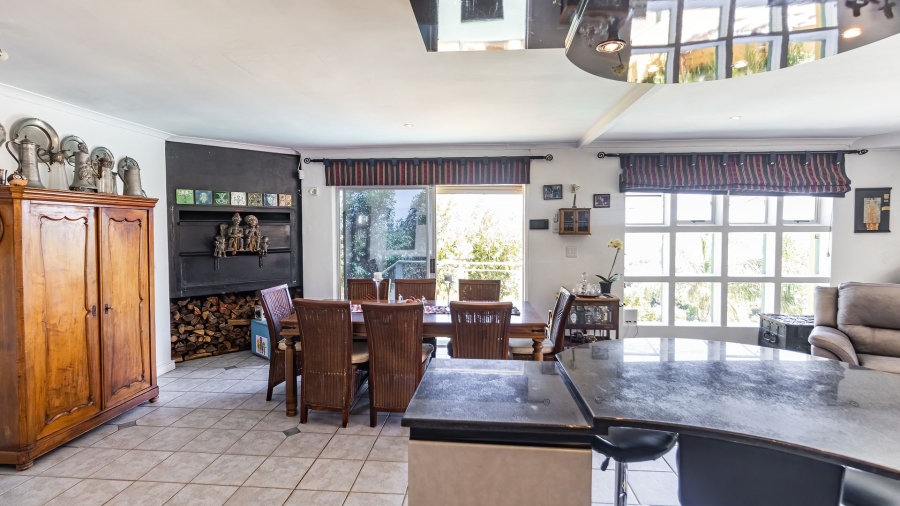 4 Bedroom Property for Sale in Rome Glen Western Cape